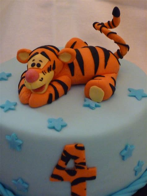 Tigger Cake - CakeCentral.com