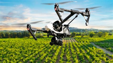 Drone Technology in Agriculture: Revolutionizing Farming Practices - futuresoftech.com