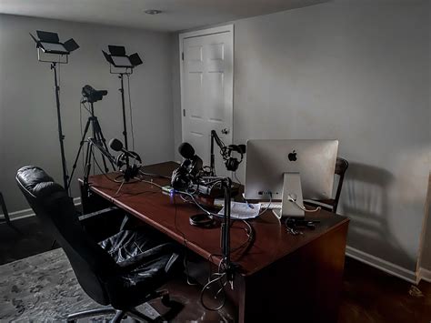 3 Person Podcast Setup With Live Stream Camera