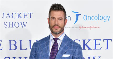 'Golden Bachelor' Host Jesse Palmer Saved a Choking Colleague's Life ...