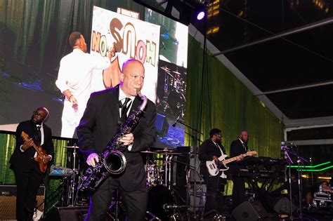 Photos: Gala on the Green® 2023 Raises Over $800K - Discovery Green