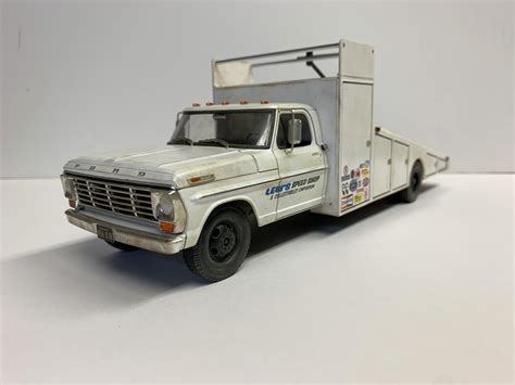 Ramp truck - Model Trucks: Pickups, Vans, SUVs, Light Commercial ...