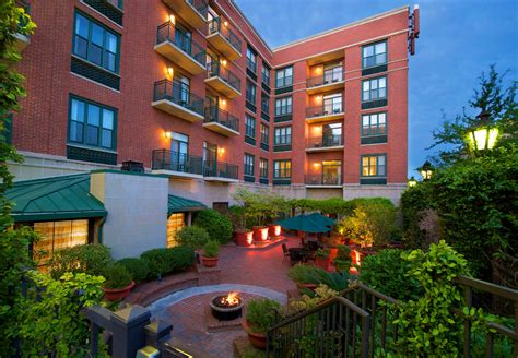 Courtyard by Marriott Savannah Downtown/Historic District in Savannah ...