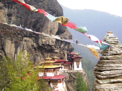 8-Day Nepal Bhutan Tour: Explore Taktsang Monastery & Thimpu