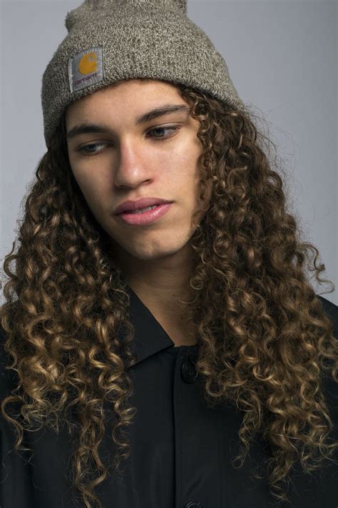 Fashion portrait. Curly 3b, Long Curly Hair Men, Natural Hair Men, Long Hair Styles Men, Medium ...