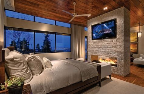 15 Elegant And Inspiring Master Bedroom Fireplace Ideas