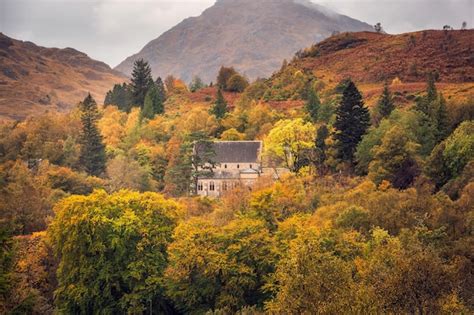 Premium Photo | The glenfinnan viaduct