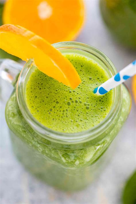 Best Spinach Smoothie Recipes [VIDEO] - S&SM