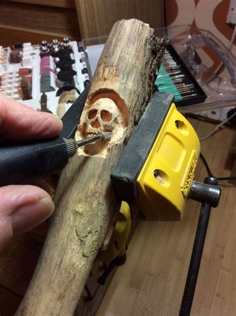 Wood Carving Faces, Wood Carving Designs, Wood Carving Patterns, Wood Carving Art, Skull Carving ...