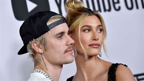 Watch Justin Bieber do his wife Hailey Baldwin’s makeup - Good Morning America