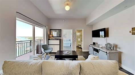 Madeira Beach Condos & Vacation Rentals from $70 | HomeToGo