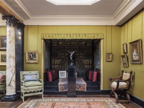 Mashrabiya screen in the Silk Room, Leighton House ©RBKC, Leighton ...