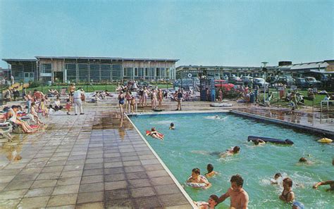 Combe Haven Pool - Hastings UK Photo Archive