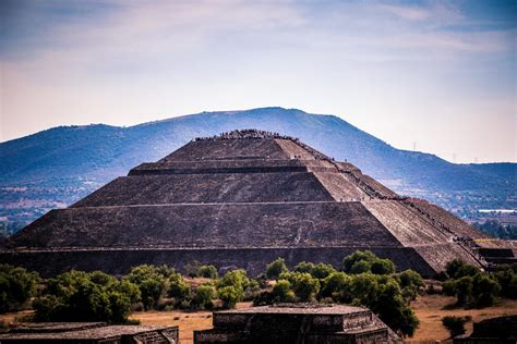 Guadalupe Shrine & Teotihuacan Pyramids - Mexico City, Mexico | Gray Line