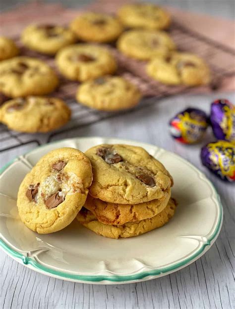 Creme Egg Cookies - VJ Cooks