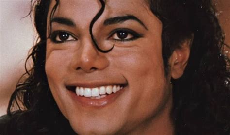 11 Photos of Michael Jackson Prove that He had Most Beautiful Smile ...