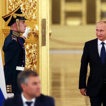 Why Does Vladimir Putin Walk Like That? - NBC News