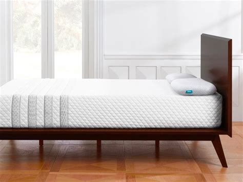 We slept on the new hybrid mattresses from Leesa and Casper to see which one is the best - and ...