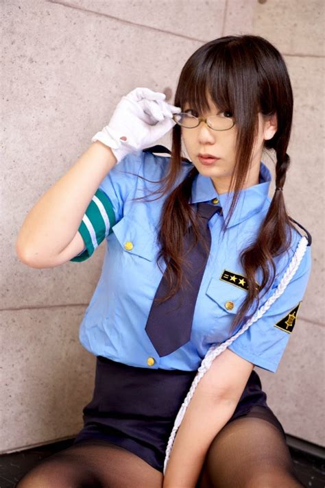 The Uniform Girls: [PIC] japanese cosplay policewoman uniforms x1