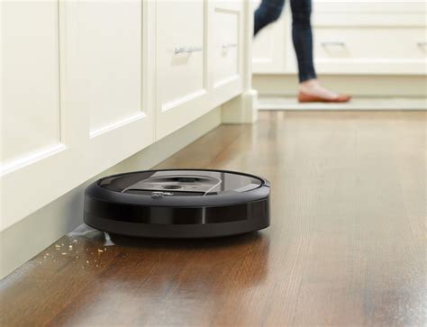 New Roomba i7+ Has Persistent Maps, Selective Room Cleaning, and ...