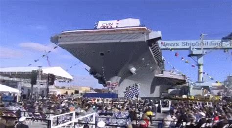 美海军为福特级航母肯尼迪号举行命名仪式|肯尼迪|美海军|航母_新浪新闻