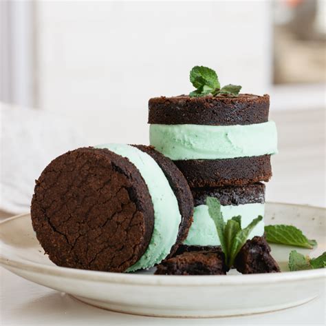 Fresh Mint Ice Cream Sandwiches x5 – WhiskAway Ice Cream and Sorbet