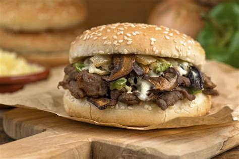 10 Minute Italian Steak Sandwiches [RECIPES]