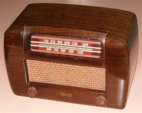 Vintage Philco Wood Table Radio, Model 42-PT3, Broadcast B… | Flickr