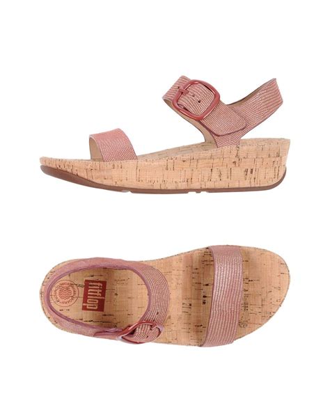 Fitflop Leather Sandals in Pastel Pink (Pink) - Lyst