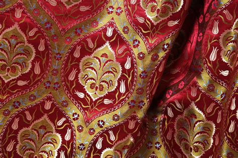 Cornucopia Magazine : Ottoman Silks Osman-style silk cushion cover in a 16th-century Ottoman design