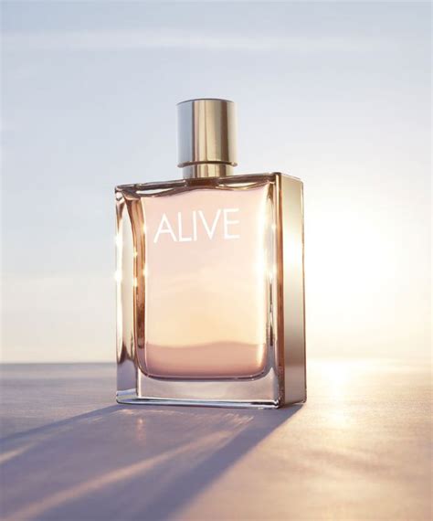 Hugo Boss BOSS Alive new fruity perfume guide to scents