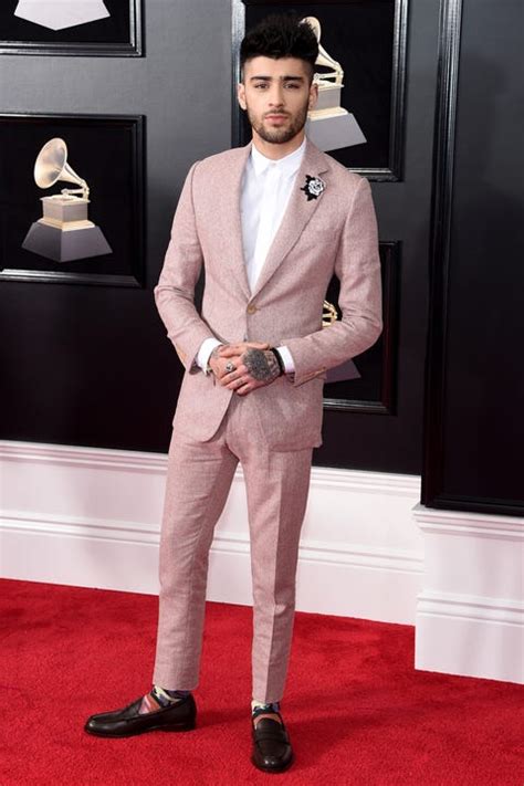 Zayn Malik Wore a Pink Suit on the 2018 Grammys Red Carpet