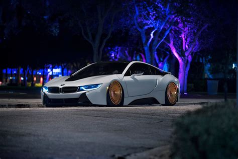 Wallpaper : white, night, BMW, side view, sports car, supercar, i8, screenshot, land vehicle ...