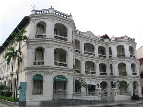 A Brief History of Singapore's Peranakan Culture