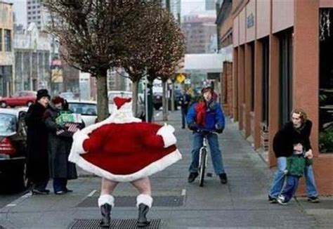 SANTA FAIL!! Photos of Santa At His WORST! (GALLERY) | Funny christmas pictures, Christmas humor ...