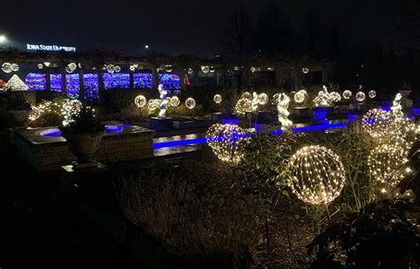 Holiday light show at Reiman Gardens launches tonight • Inside Iowa State for faculty and staff ...