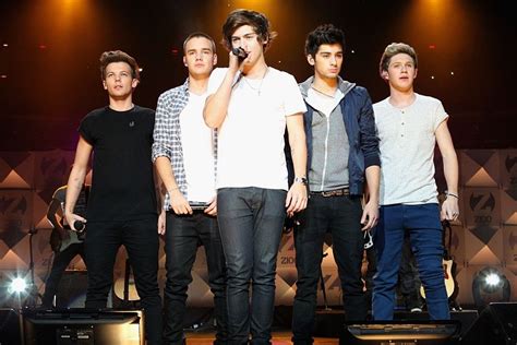 One Direction Members Commemorate 10th Anniversary With Stories