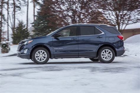 2021 Chevrolet Equinox Pictures - 66 Photos | Edmunds