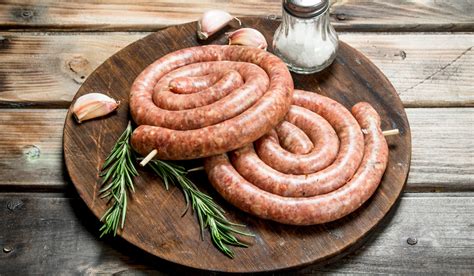 7 Types of Sausage Casings (and When to Use Them) - Farmhouse Guide