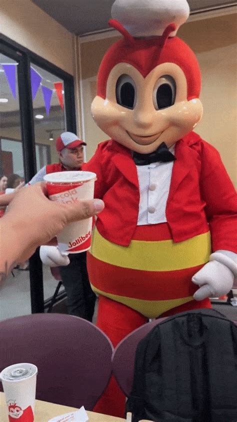 Jollibee Mascot Judges Customer With McDonald’s Cup, Looks Offended By Stinging Bee-trayal