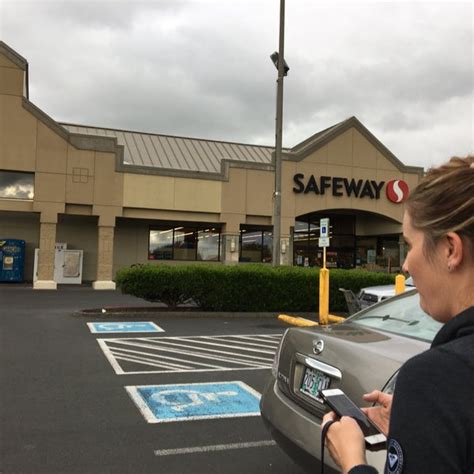 Safeway - Grocery Store in Seaside