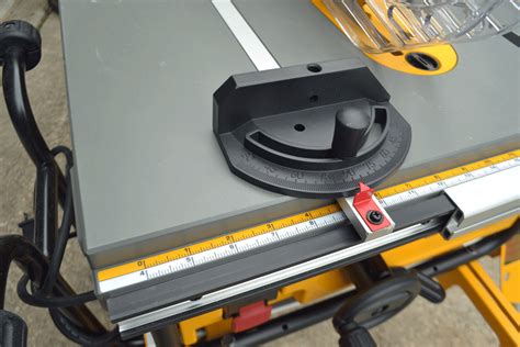 DeWalt 10" Compact Jobsite Table Saw DWE7480 - Tool Review and Essential Tips