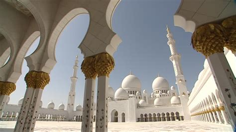 Pin by Brendan Meachen on Cityscapes | Middle east culture, Middle ...