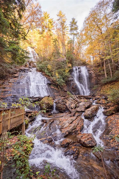 10 North Georgia Waterfalls that are Worth the Hike - A Sip of Tee