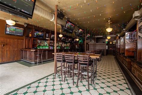 McGee's Tavern & Grille: A Bar in Chicago, IL - Thrillist