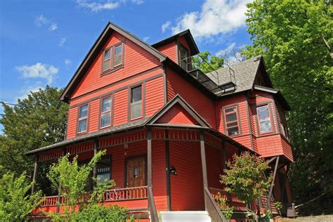 48 Nice Red Houses (Photos) | Red house exterior, Red houses, Orange house