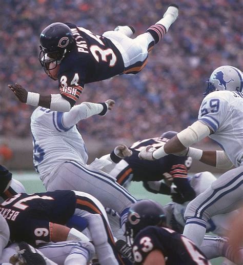 Rare Photos of Walter Payton - SI.com Photos | Chicago bears football ...