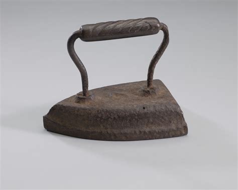 Sad iron | National Museum of African American History and Culture