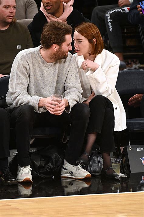 Emma Stone & Dave McCary Enjoy Basketball Game Date: See Photos – Hollywood Life