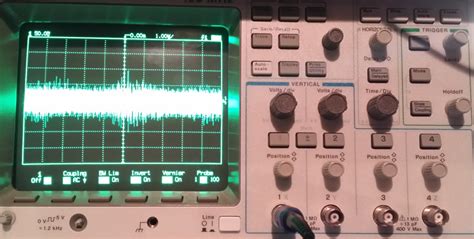 frequency - Cannot get a digital square wave on oscilloscope from the ...